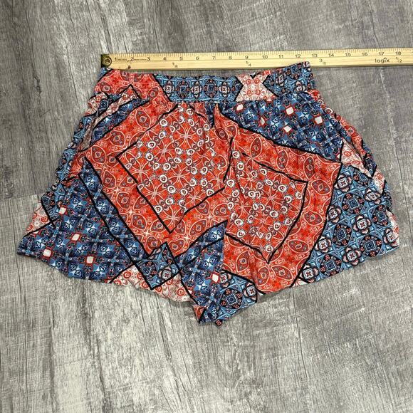 Jessica Simpson‎ Size Small Patriotic Flowy Shorts - Picture 3 of 4